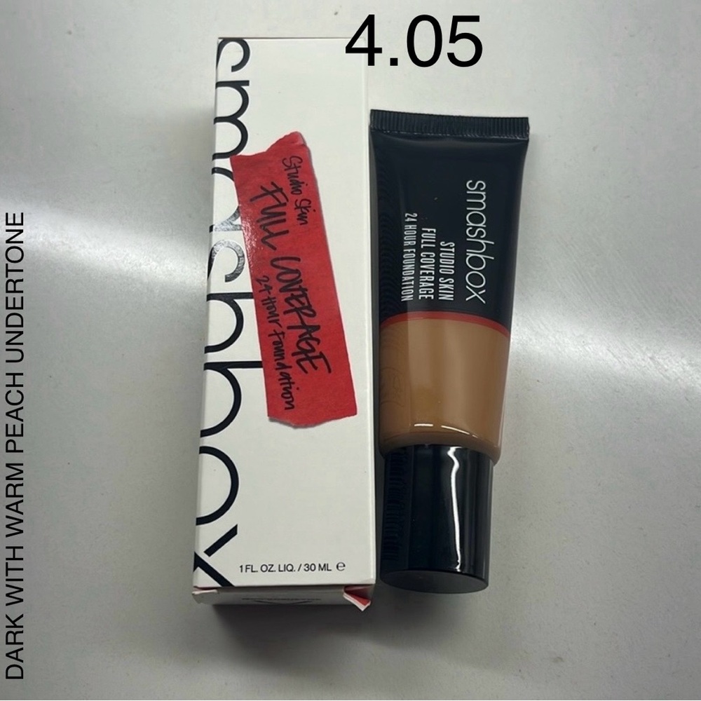 NIB Smashbox Full coverage foundation 4.05 Dark with warm peach undertones